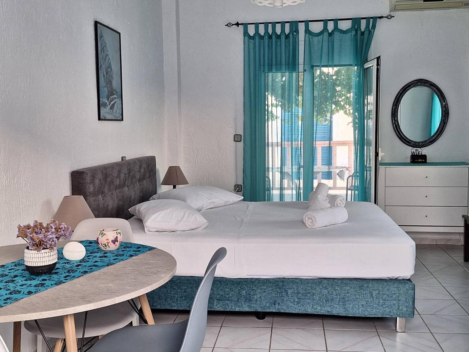 Βig Βlue Apartments Makrýgialos Chambre photo